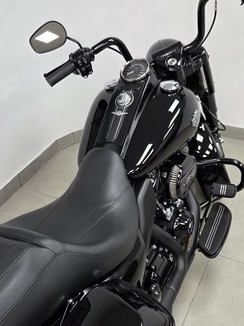 HARLEY-DAVIDSON ROAD KING SPECIAL - Imagem 14