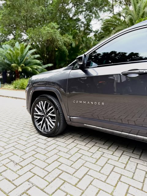 JEEP COMMANDER OVERLAND - Imagem 7