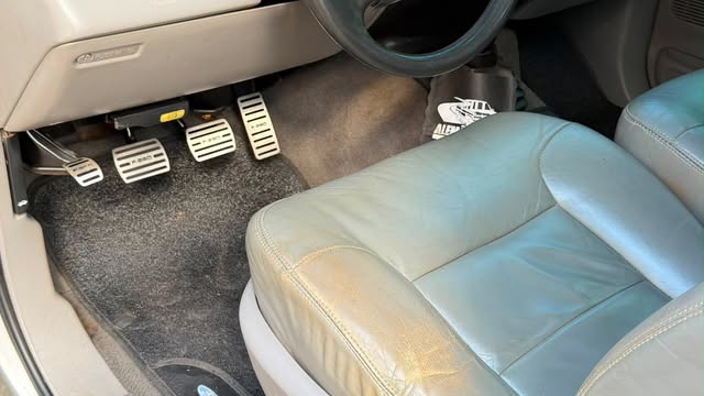 FORD F-250 XLT-L - Imagem 11