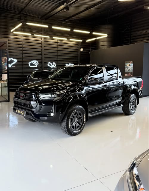 TOYOTA HILUX SRX PLUS - Imagem 1