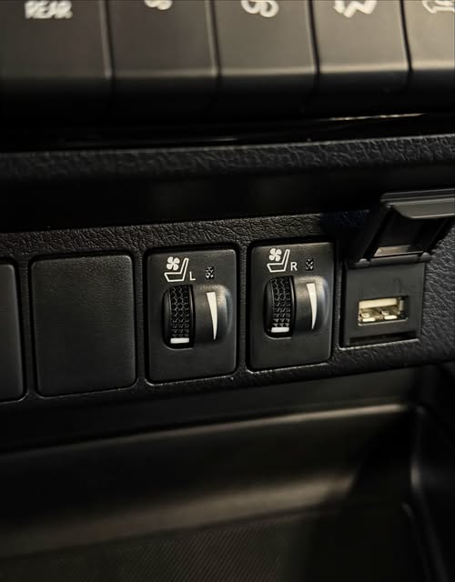 TOYOTA HILUX SRX PLUS - Imagem 12