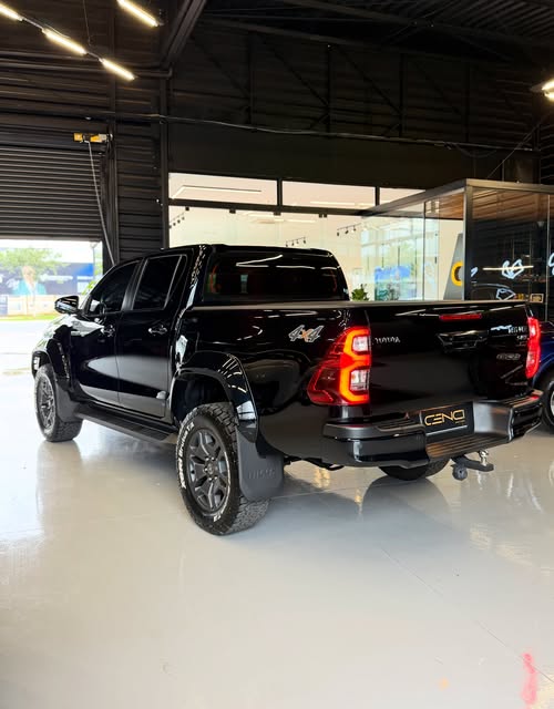 TOYOTA HILUX SRX PLUS - Imagem 4