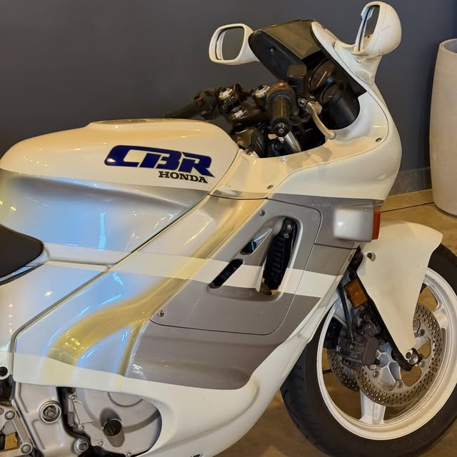 HONDA CBR - Imagem 4