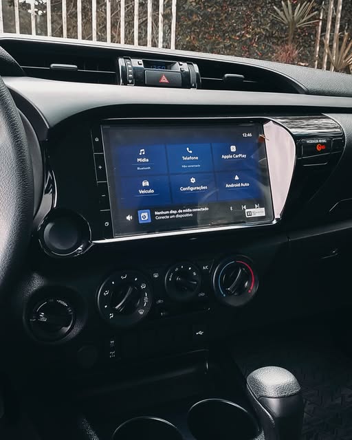 TOYOTA HILUX STANDARD - Imagem 5