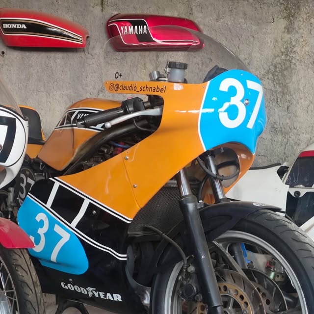 YAMAHA RD 350 - Imagem 2