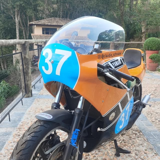 YAMAHA RD 350 - Imagem 4