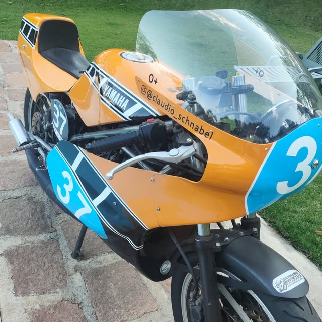 YAMAHA RD 350 - Imagem 8
