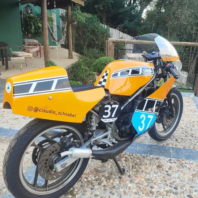 YAMAHA RD 350 - Imagem 9