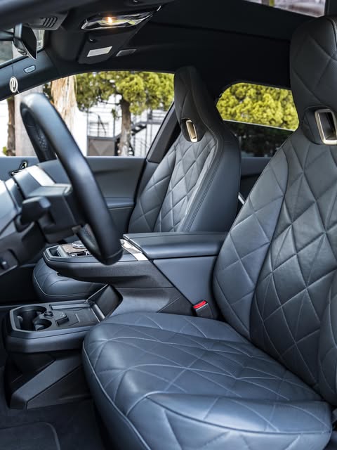 BMW IX XDRIVE50 - Imagem 10