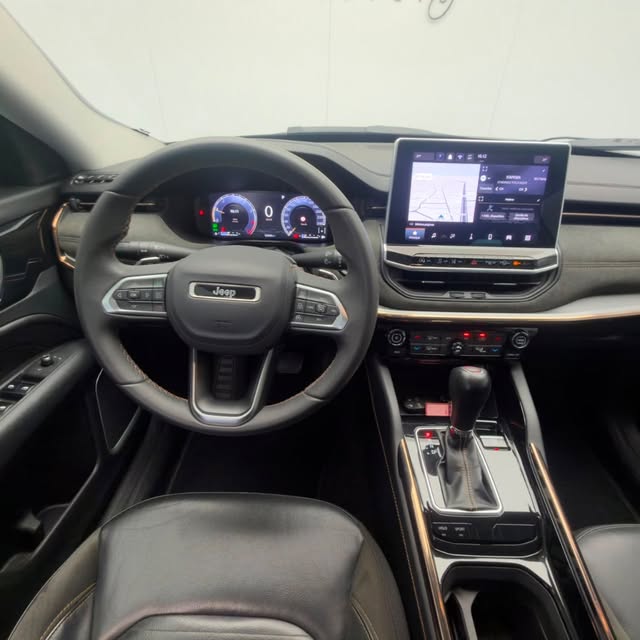 JEEP COMMANDER LIMITED T270 - Imagem 10