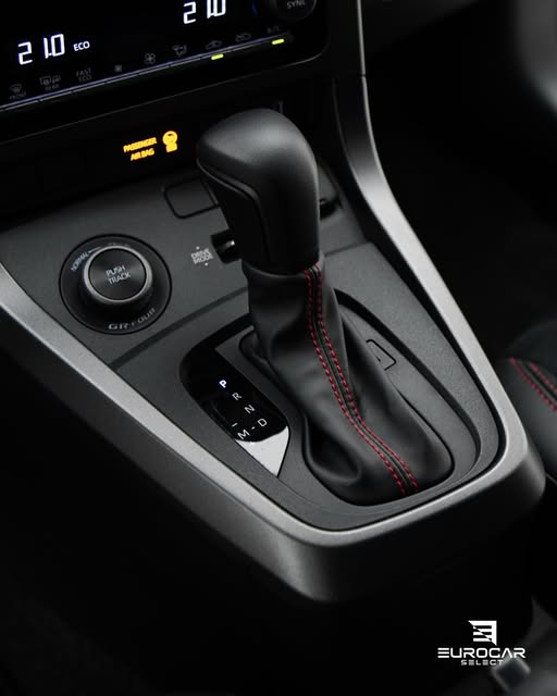 TOYOTA YARIS GR - Imagem 6