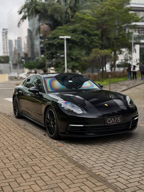 PORSCHE PANAMERA 4 E-HYBRID - Imagem 3