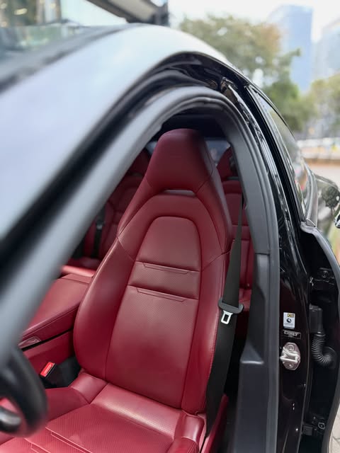 PORSCHE PANAMERA 4 E-HYBRID - Imagem 10
