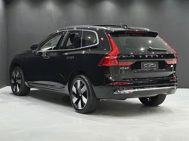 VOLVO XC60 T8 RECHARGE ULTIMATE AWD GEARTRONIC - Imagem 2