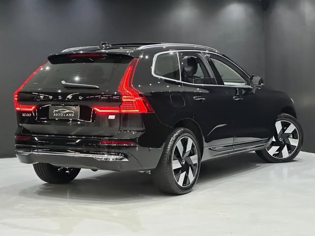 VOLVO XC60 T8 RECHARGE ULTIMATE AWD GEARTRONIC - Imagem 4