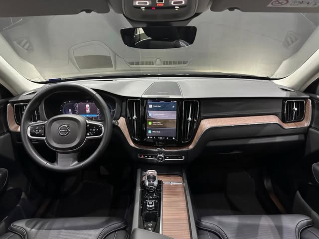 VOLVO XC60 T8 RECHARGE ULTIMATE AWD GEARTRONIC - Imagem 5