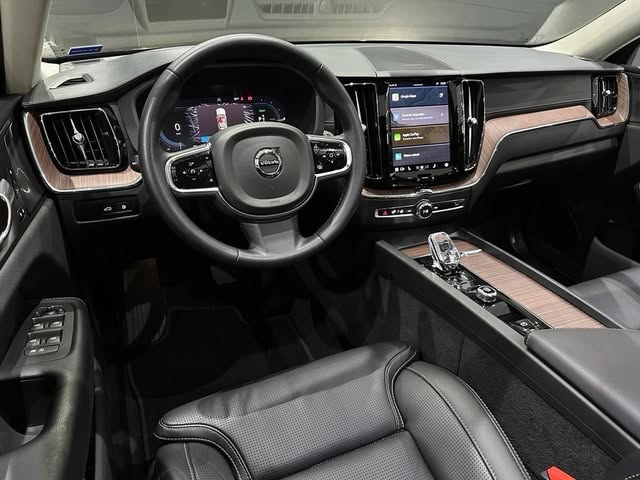 VOLVO XC60 T8 RECHARGE ULTIMATE AWD GEARTRONIC - Imagem 7