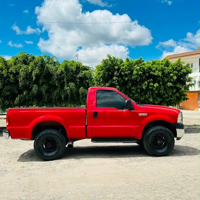 FORD F-250 XLT CS - Imagem 3