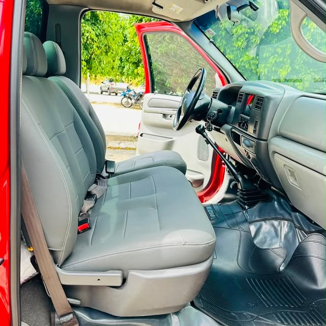 FORD F-250 XLT CS - Imagem 6