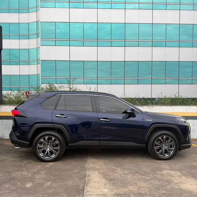 TOYOTA RAV4 SX HIBRID AWD - Imagem 4