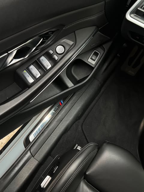 BMW M3 COMPETITION - Imagem 13