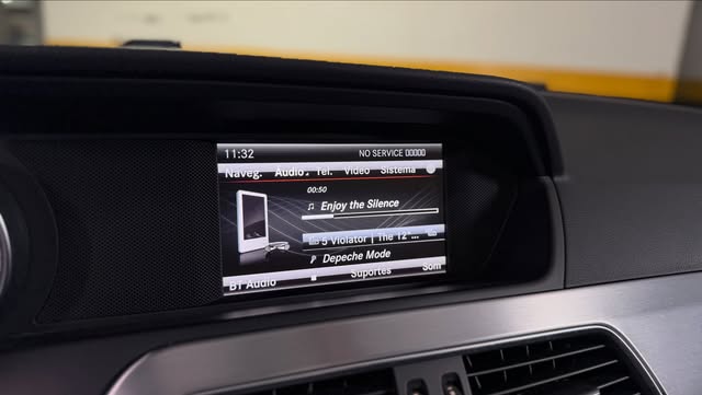 MERCEDES-BENZ C200 - Imagem 13