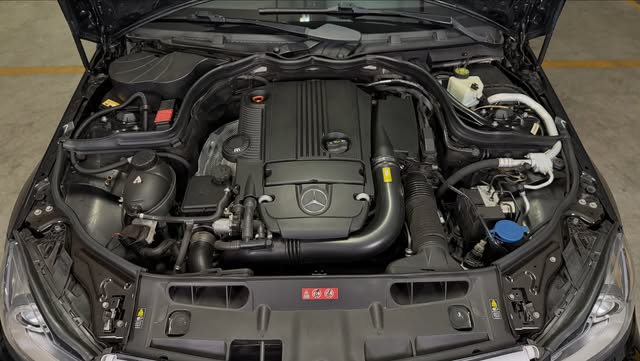 MERCEDES-BENZ C200 - Imagem 19