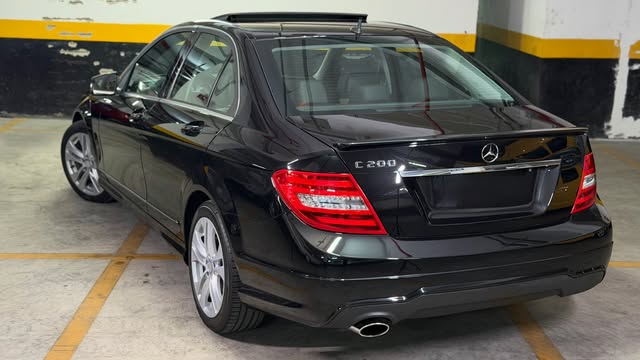 MERCEDES-BENZ C200 - Imagem 6
