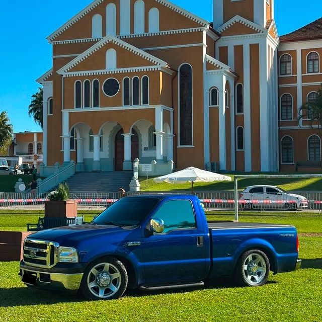FORD F-250 XL-L - Imagem 2