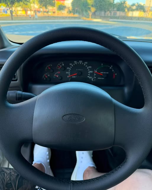 FORD F250 XL-L - Imagem 17