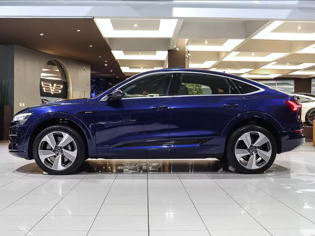 AUDI E-TRON PERFORMANCE SPORTBACK - Imagem 3