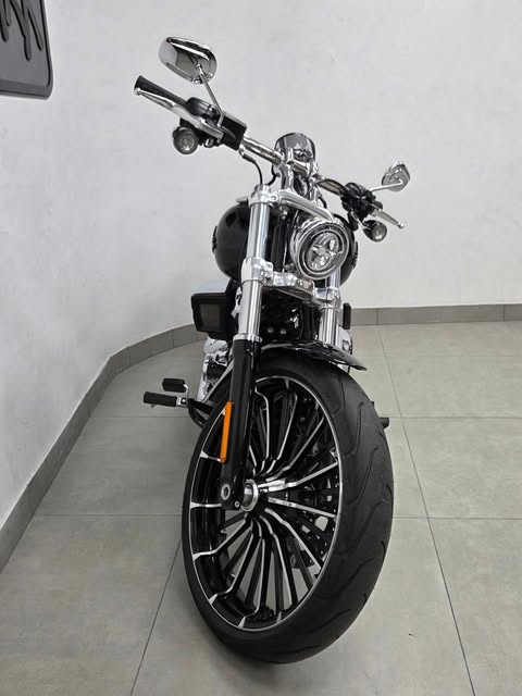 HARLEY-DAVIDSON SOFTAIL BREAKOUT - Imagem 12