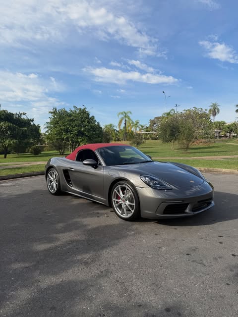 PORSCHE 718 BOXSTER - Imagem 1