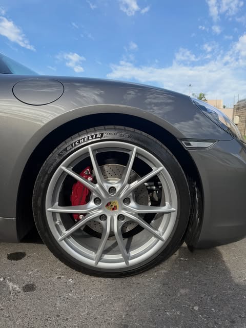 PORSCHE 718 BOXSTER - Imagem 3