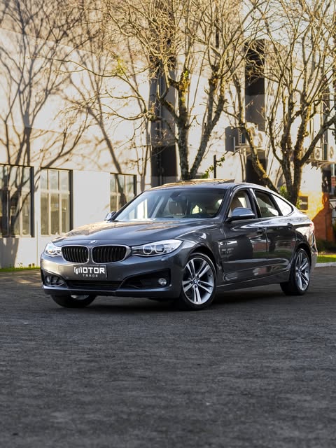BMW 320I - Imagem 1