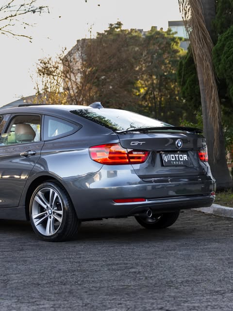 BMW 320I - Imagem 12