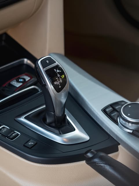 BMW 320I - Imagem 7