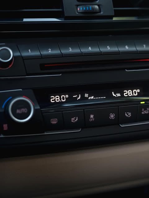 BMW 320I - Imagem 9
