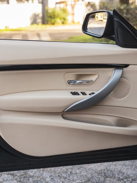BMW 320I - Imagem 10