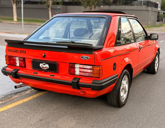 FORD ESCORT XR3 - Imagem 3