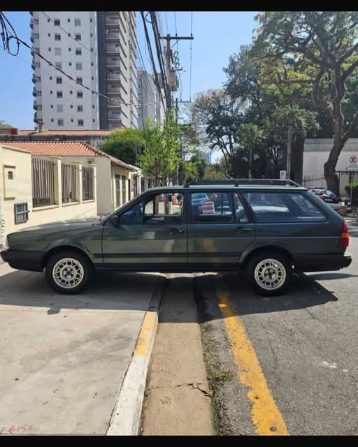 VOLKSWAGEN SANTANA - Imagem 9