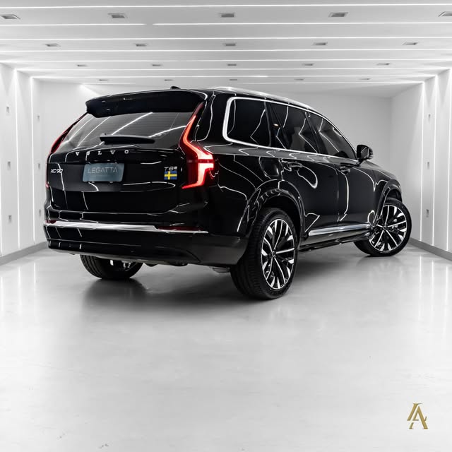 VOLVO XC90 T8 ULTRA - Imagem 2