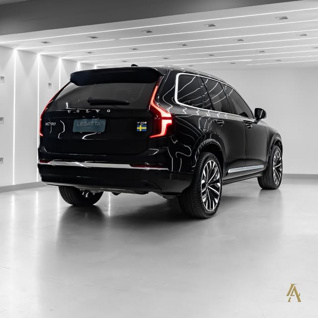 VOLVO XC90 T8 ULTRA - Imagem 4