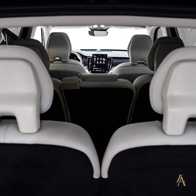 VOLVO XC90 T8 ULTRA - Imagem 9
