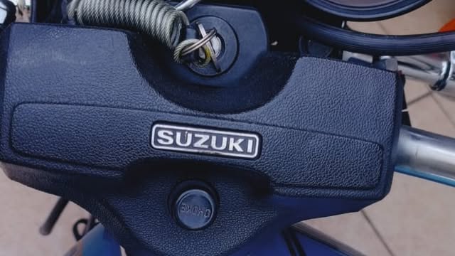 SUZUKI GS 1000 E - Imagem 3