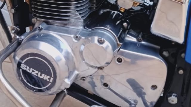 SUZUKI GS 1000 E - Imagem 5