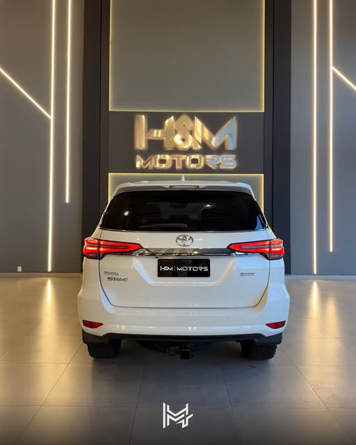 TOYOTA HILUX SRX - Imagem 6