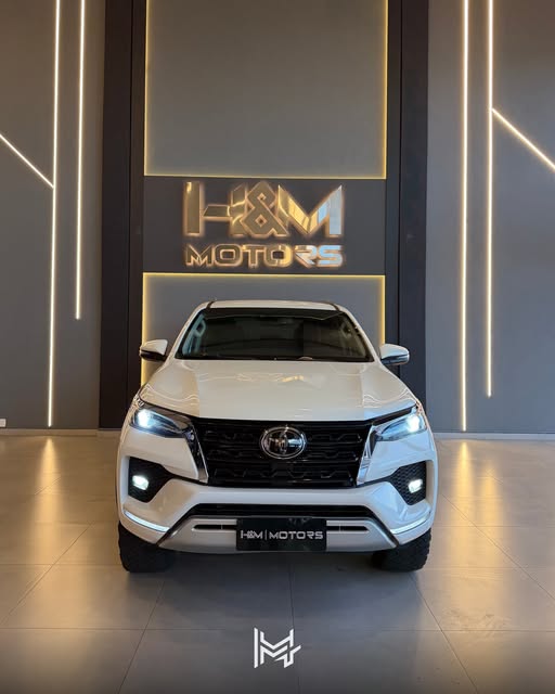 TOYOTA HILUX SRX - Imagem 7