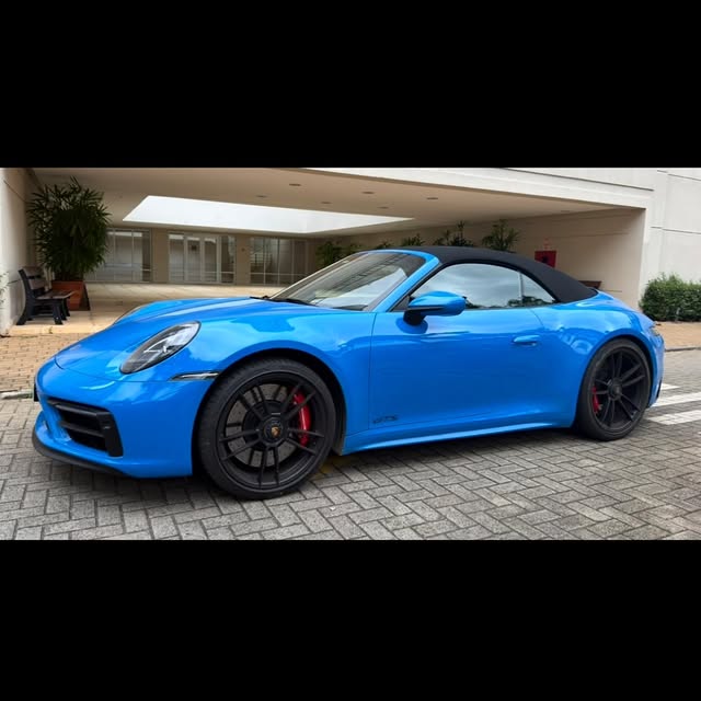 PORSCHE 911 CARRERA 4 GTS - Imagem 9