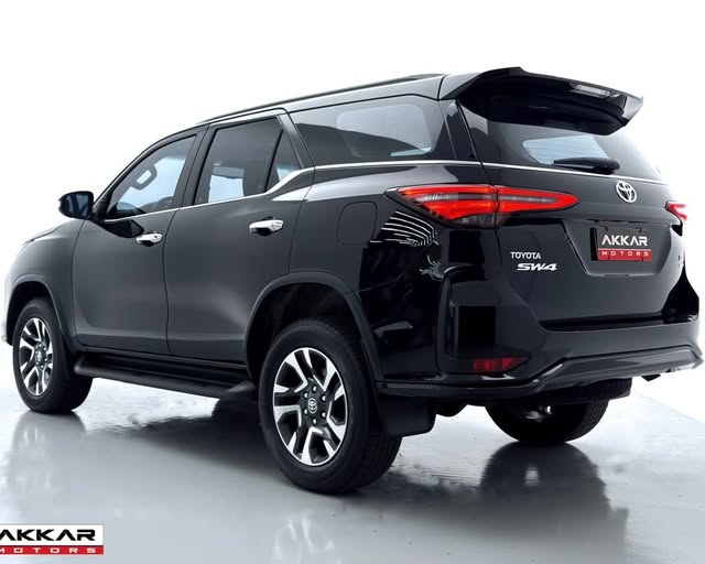 TOYOTA HILUX SRX PLATINUM - Imagem 9